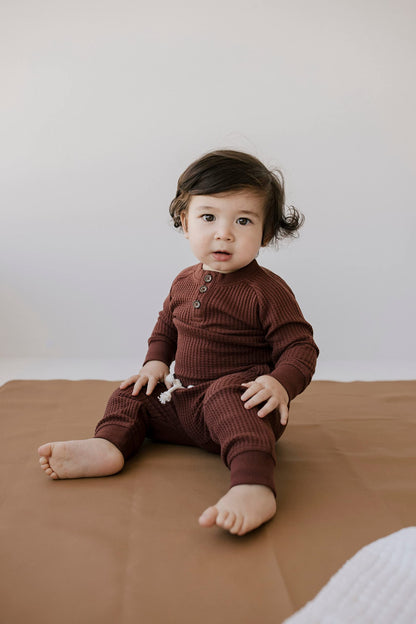 Long Sleeve Onesie & Pants (Unisex)
